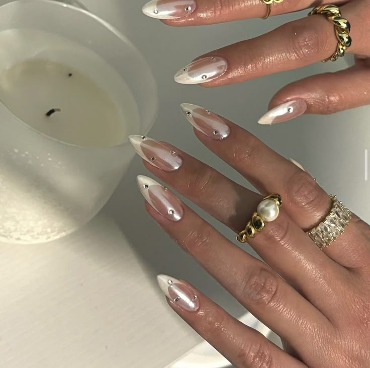 Silver Aura French